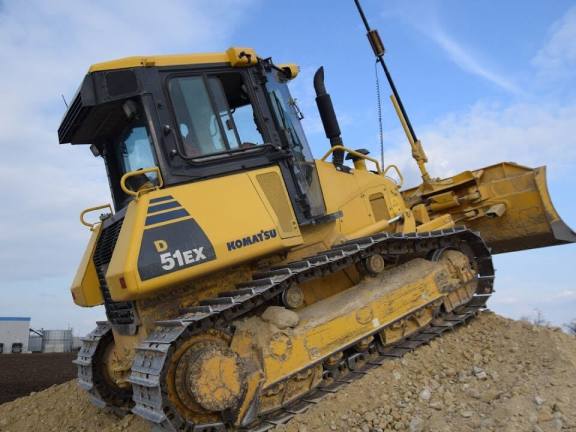 Среднегабаритный бульдозер Komatsu D51